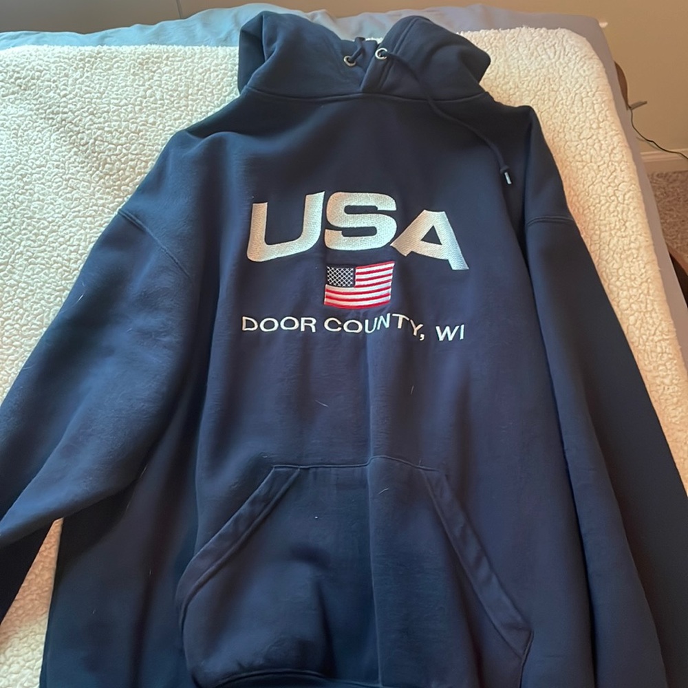 sweatshirt